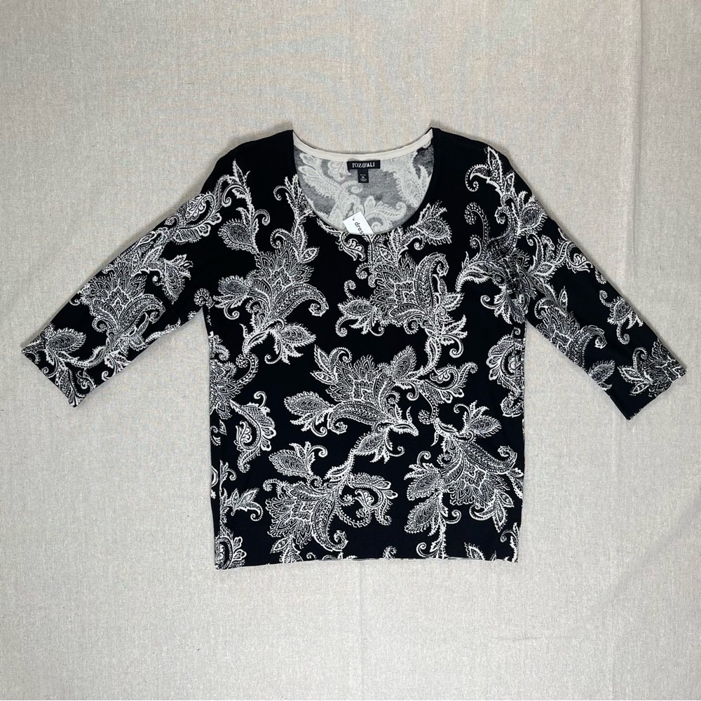 Roz & Ali | NWT Black & Off-White Paisley 3/4 Length Sleeve Sweater | PXL